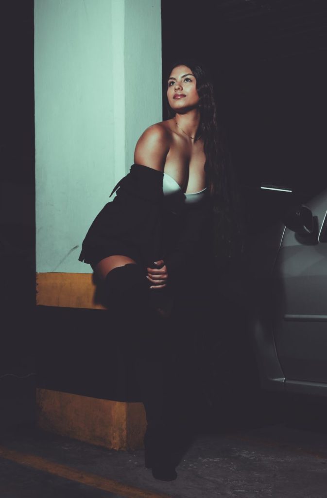 Mujer joven y seductora